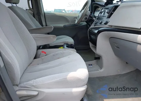 2011 Toyota Sienna Le V6 from USA, damaged, VIN 5TDKK3DC3BS153450